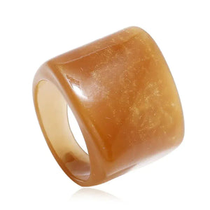 Classic Geometric Acrylic Ring Rberyl