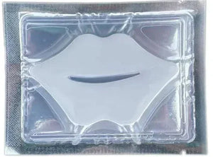 Hydrogel lip mask in a clear plastic package for moisturizing and plumping lips