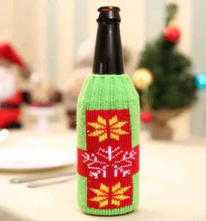Holiday Wine Bottle Dress-Ups Rberyl
