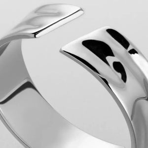 Artistic Concave-Convex Ring Rberyl
