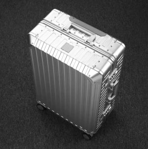 Alloy Pro Traveler Suitcase Rberyl