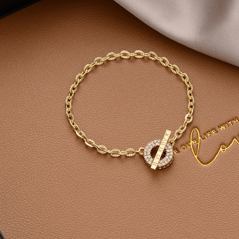 Pearl bracelet