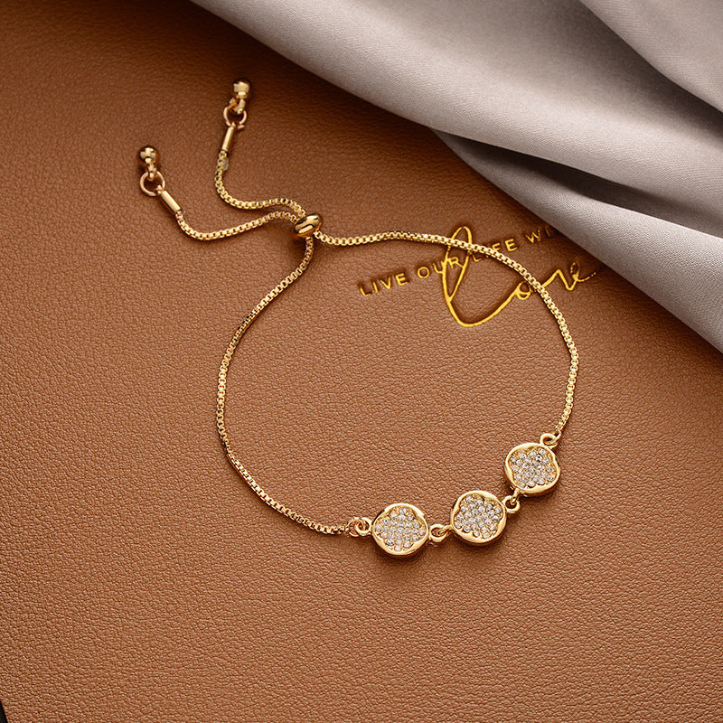 Pearl bracelet