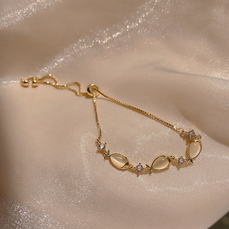 Pearl bracelet